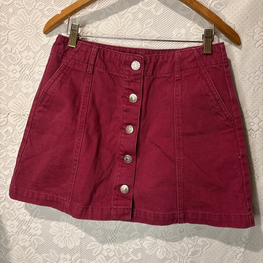 💋3 for $25 Forever 21 Jean skirt in burgundy